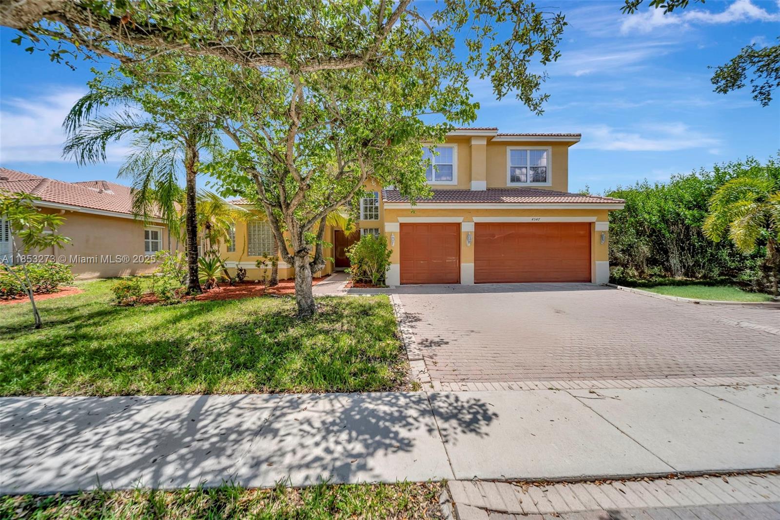 Fabulous 5 Bedroom, 5 Bath Elizabeth Model home in Sunset Lakes. You'll love the Resort Style amenities & 24/7 manned guard gate. Located in Regal Sound section with a great lake front water view from backyard. Primary bedroom on 1st fl. with a large en-suite bathroom. There's also another Bedroom with en-suite bath on the 1st fl., perfect as in-law suite. Addl. full guest bath on 1st floor as well. Cathedral ceilings and LOTS of windows bring in amazing light and fabulous views. Living Room, Formal Dining room, & Large Family room adjacent to open kitchen. 2nd floor has a loft/FR with great lake views (pool table included) & three guest rooms with one having it's own en-suite bath & addl. full guest bath. The house & roof are in original condition and it needs work to make it your own.