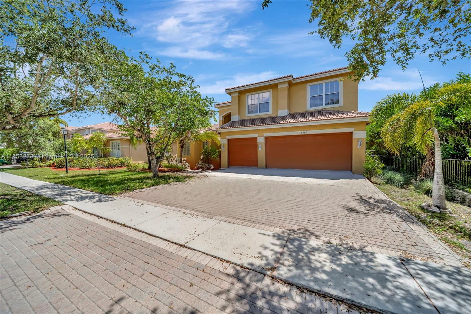 4547 SW 186th Way