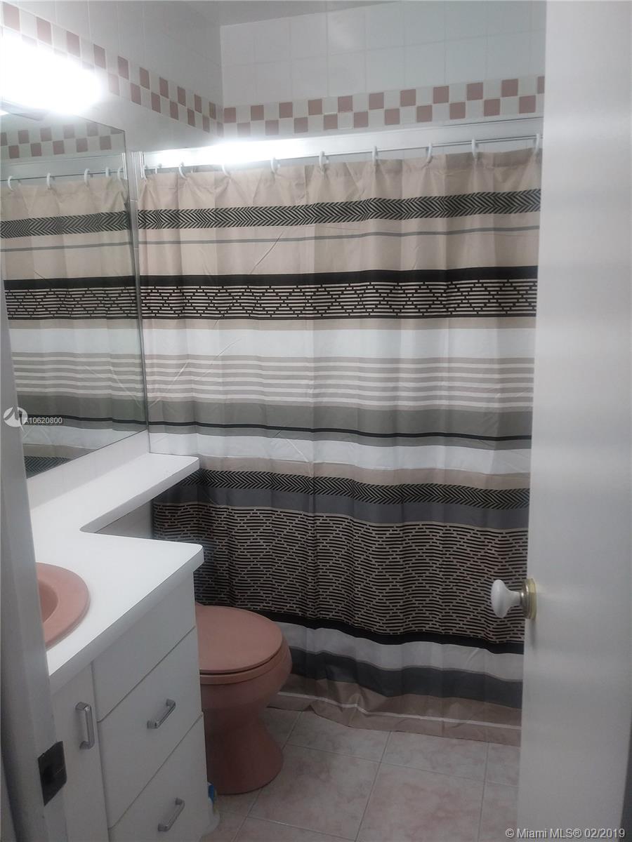 LA CANADIENNE CONDO - Residential