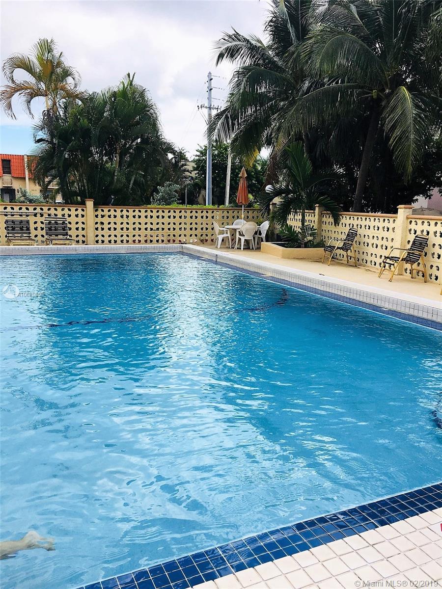 LA CANADIENNE CONDO - Residential