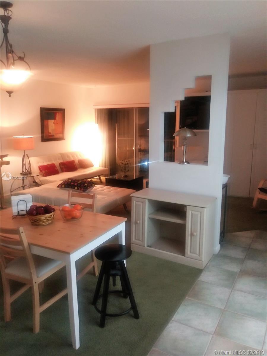 LA CANADIENNE CONDO - Residential