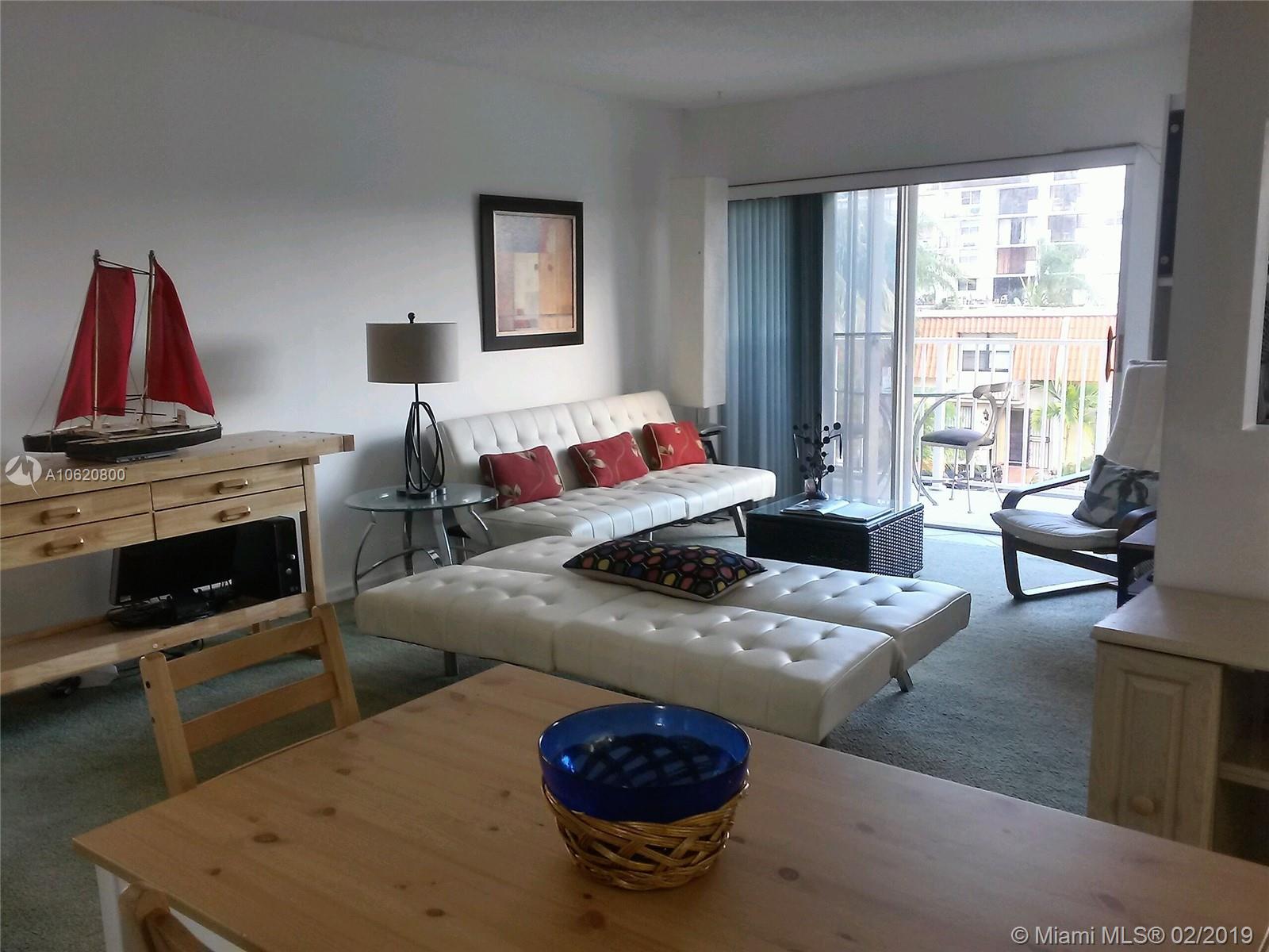 LA CANADIENNE CONDO - Residential