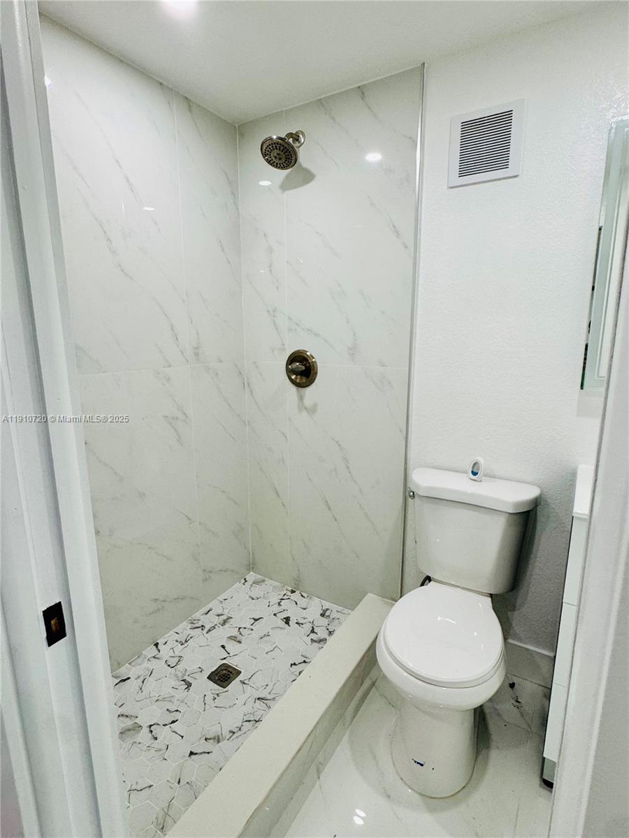 BONNIE BRIAR ESTATES - Residential Lease