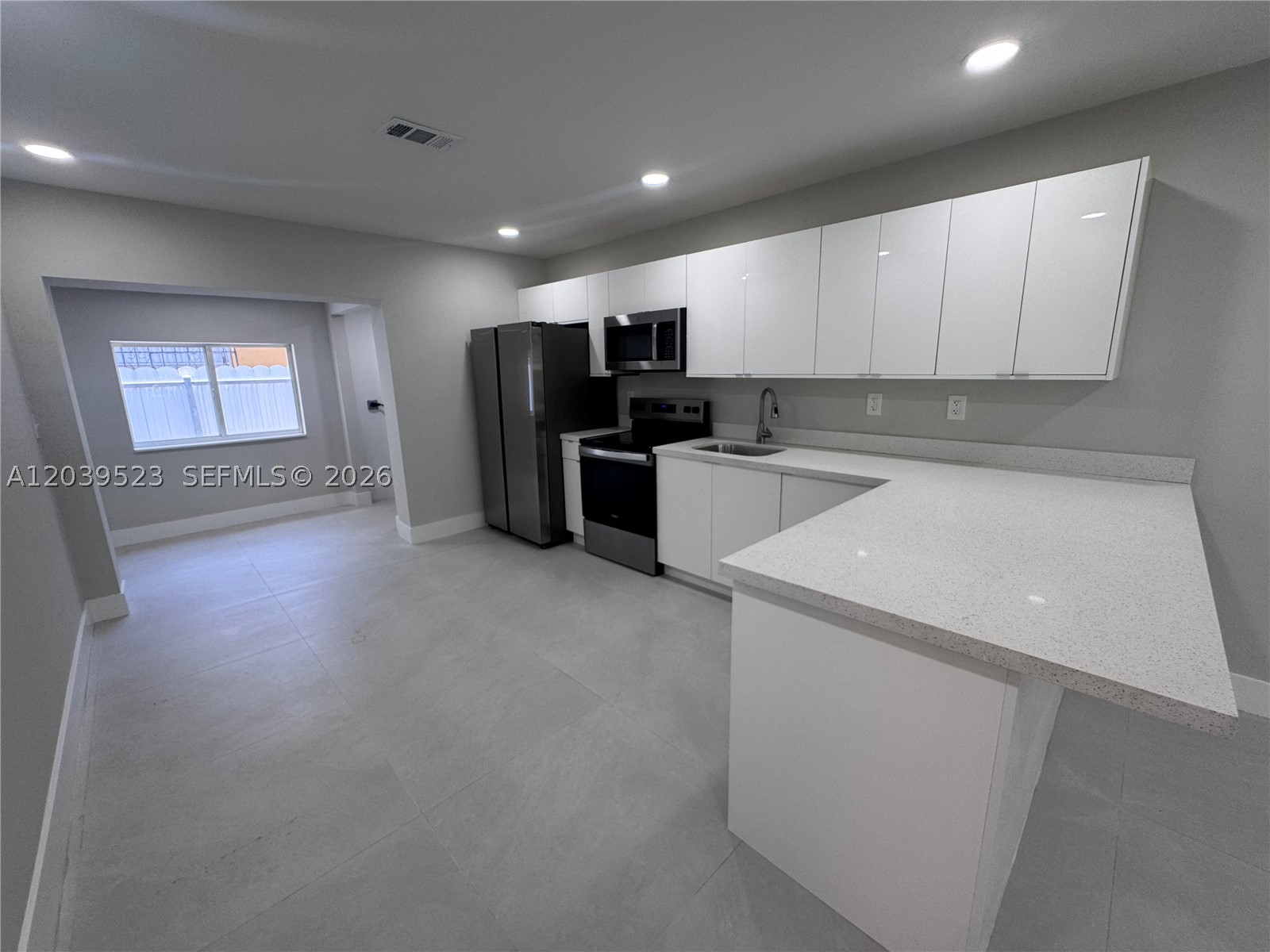 850 NW 109th St 852