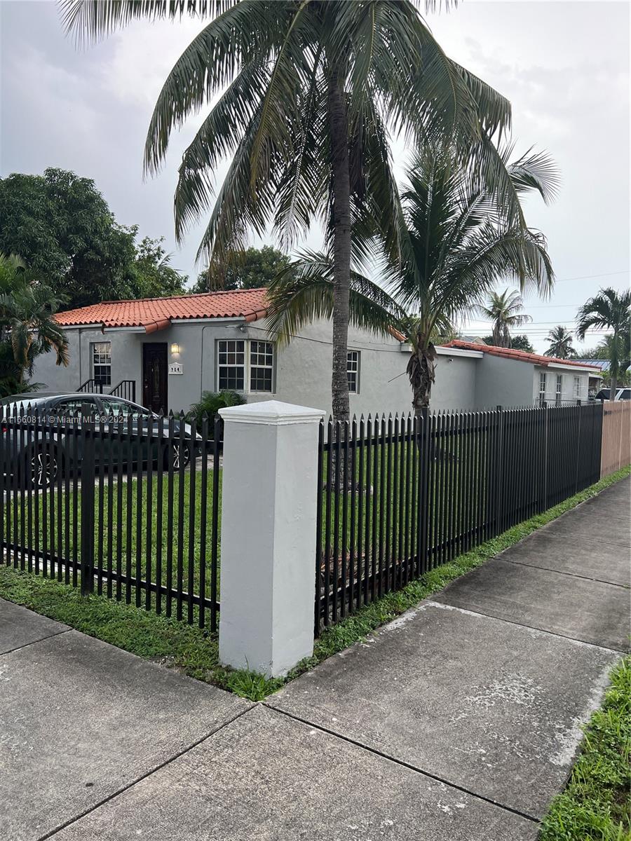 Address Not Disclosed, Hialeah, Miami-Dade County, Florida - 4 Bedrooms  
2 Bathrooms - 