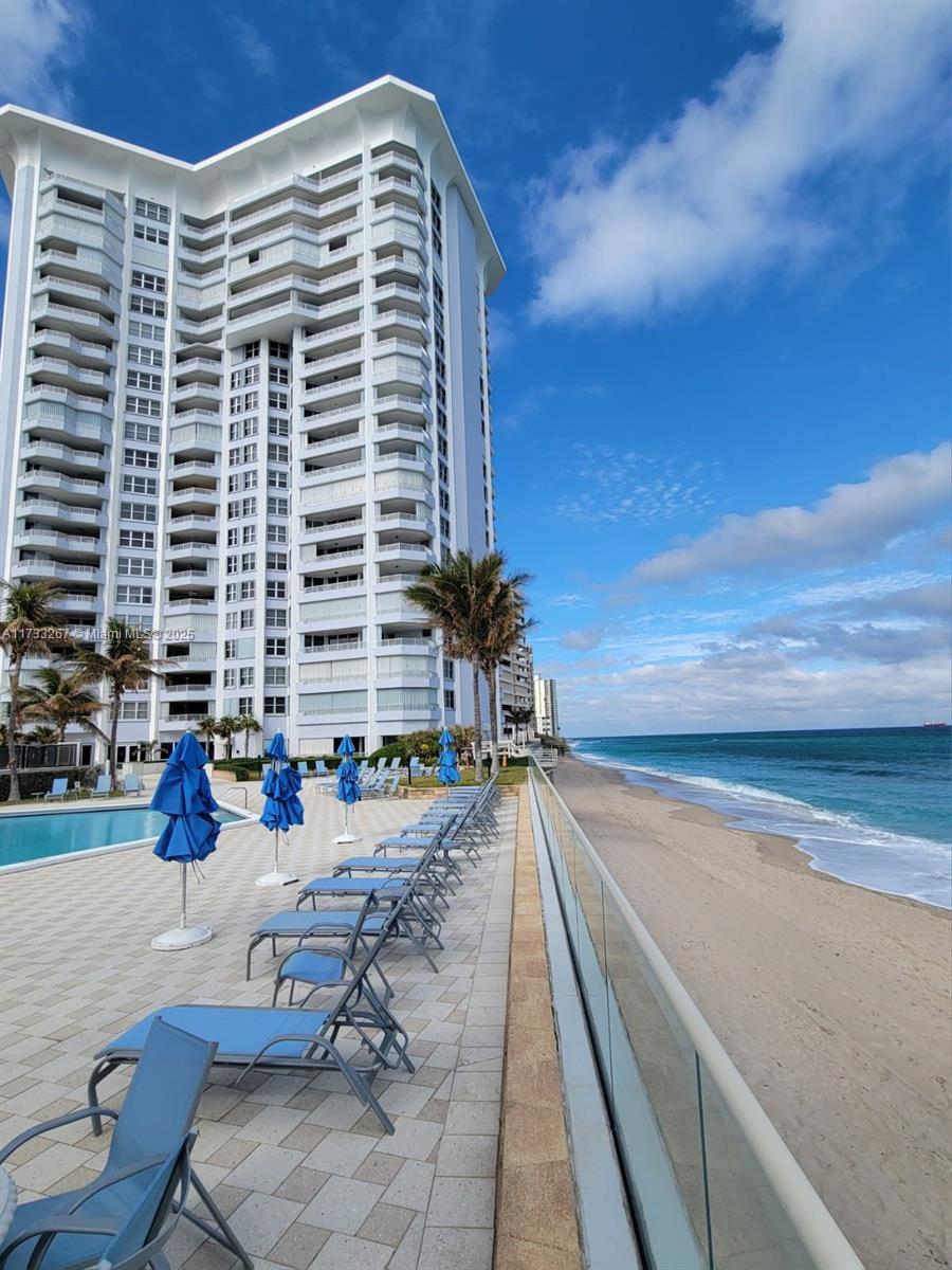 CORNICHE CONDO - Residential Lease