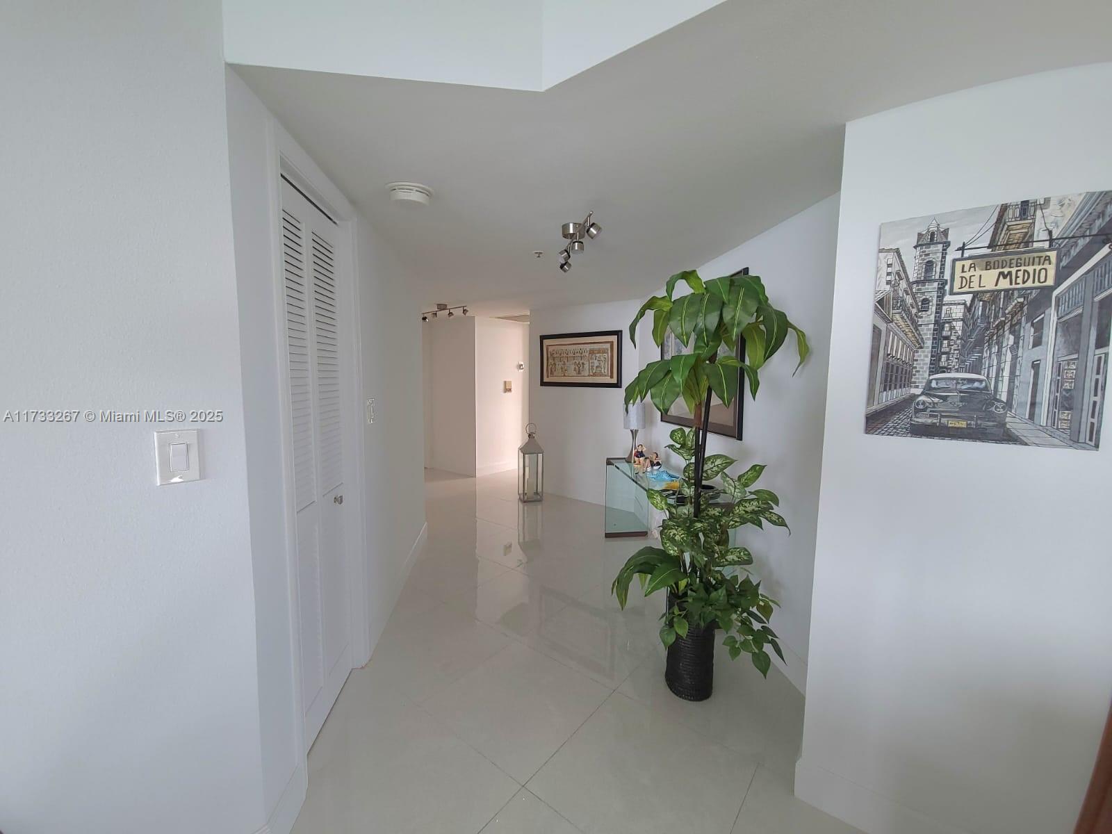 CORNICHE CONDO - Residential Lease