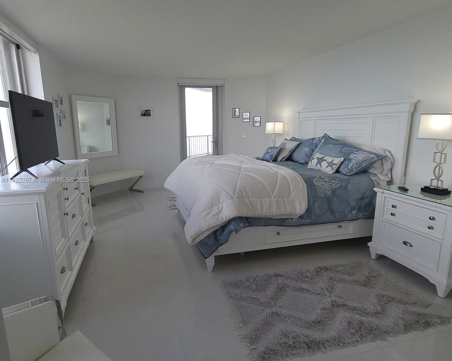 CORNICHE CONDO - Residential Lease