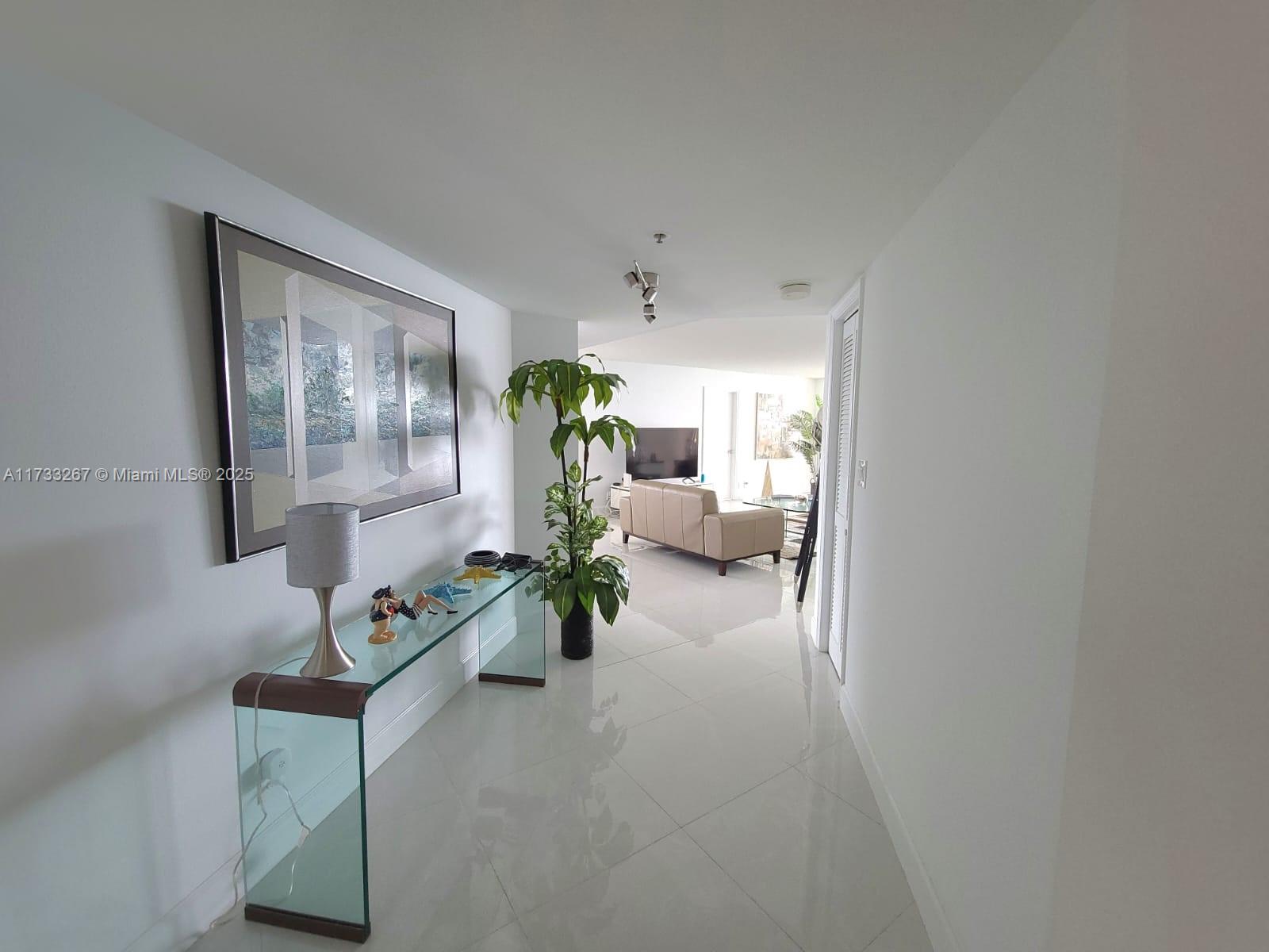 CORNICHE CONDO - Residential Lease