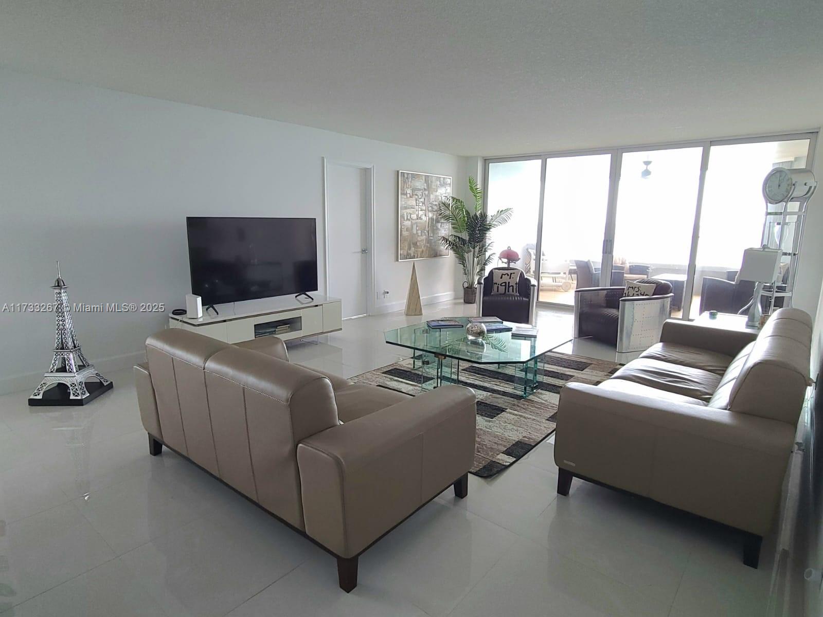 CORNICHE CONDO - Residential Lease