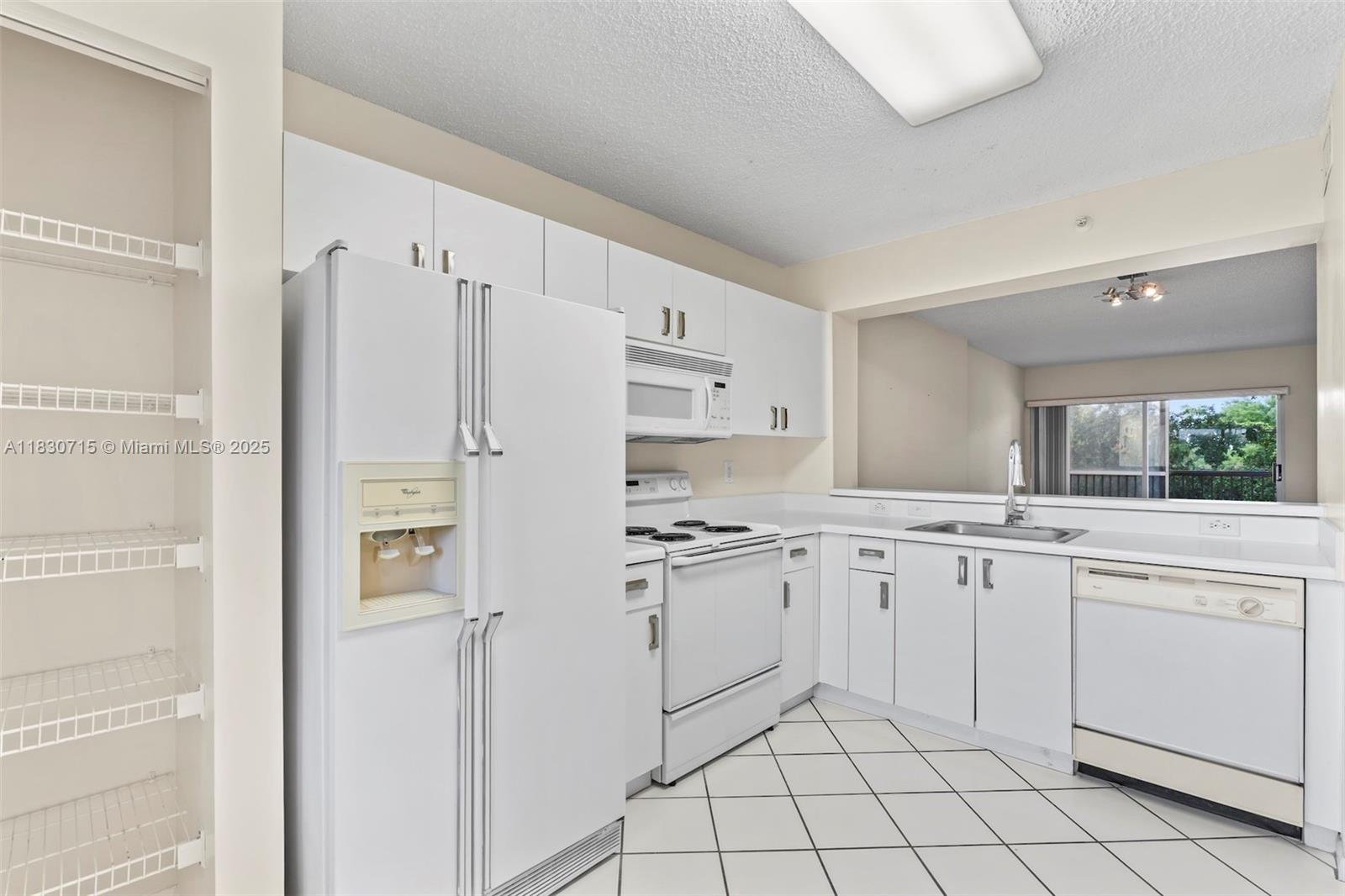 9511 Weldon Cir G406