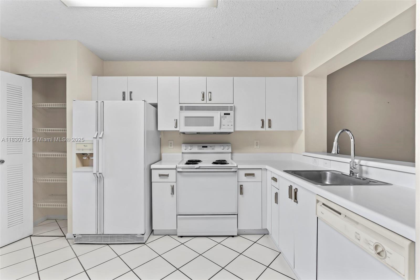 9511 Weldon Cir G406