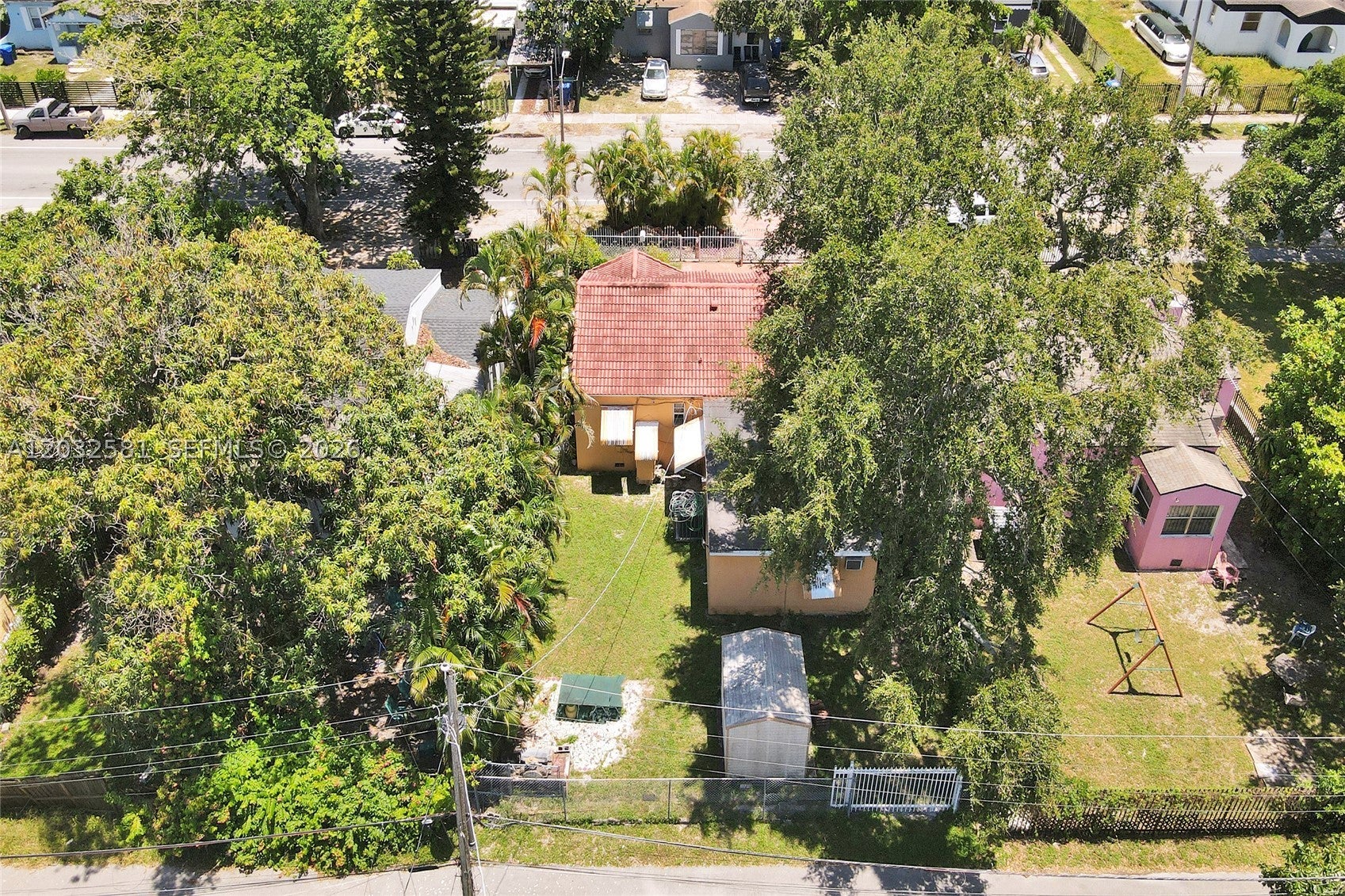 555 NW 46th St, Miami FL 33127