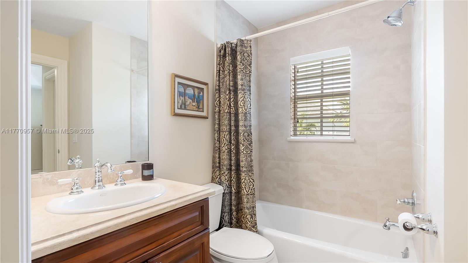RIVER OAKS - Residential