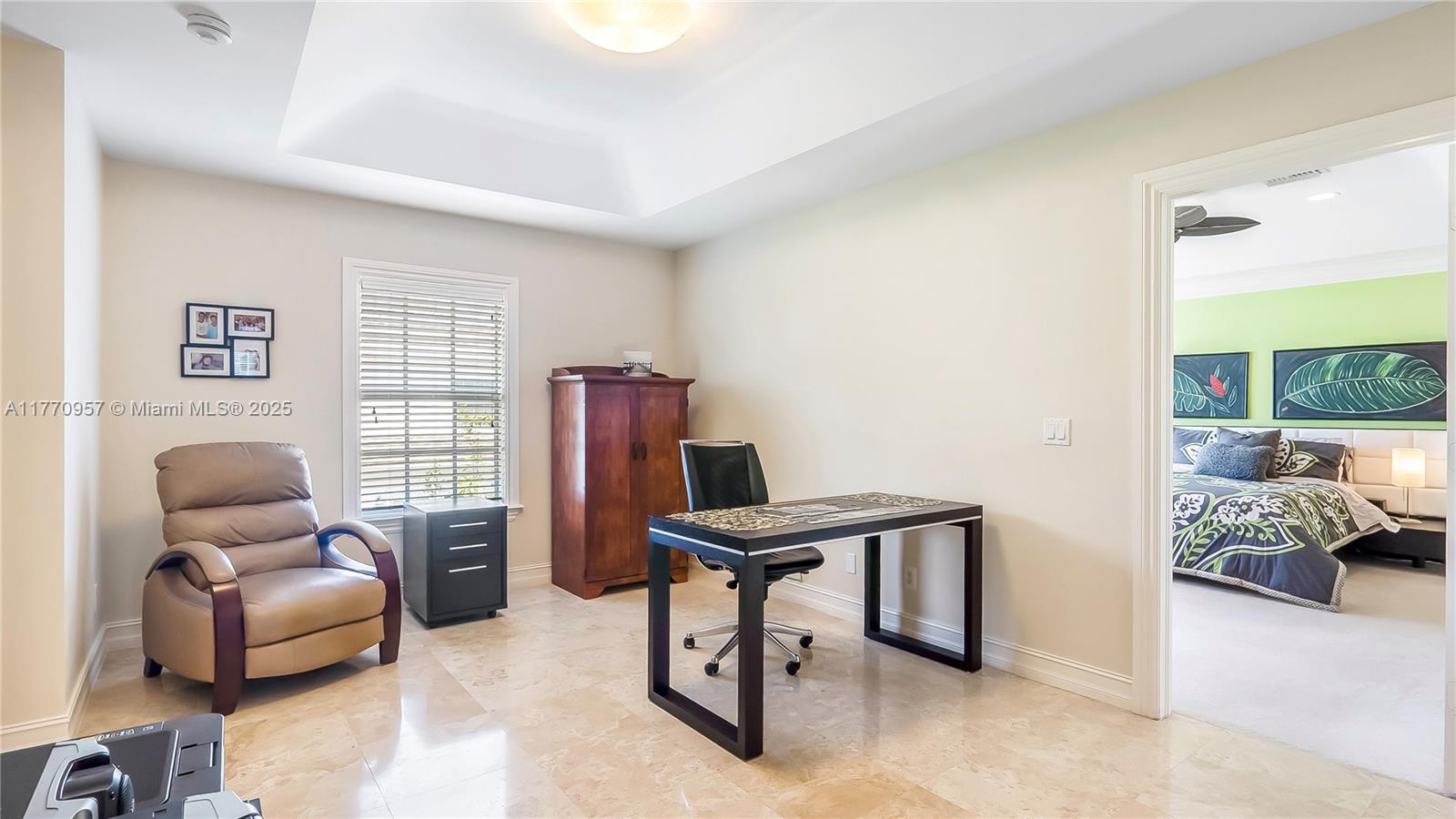 RIVER OAKS - Residential