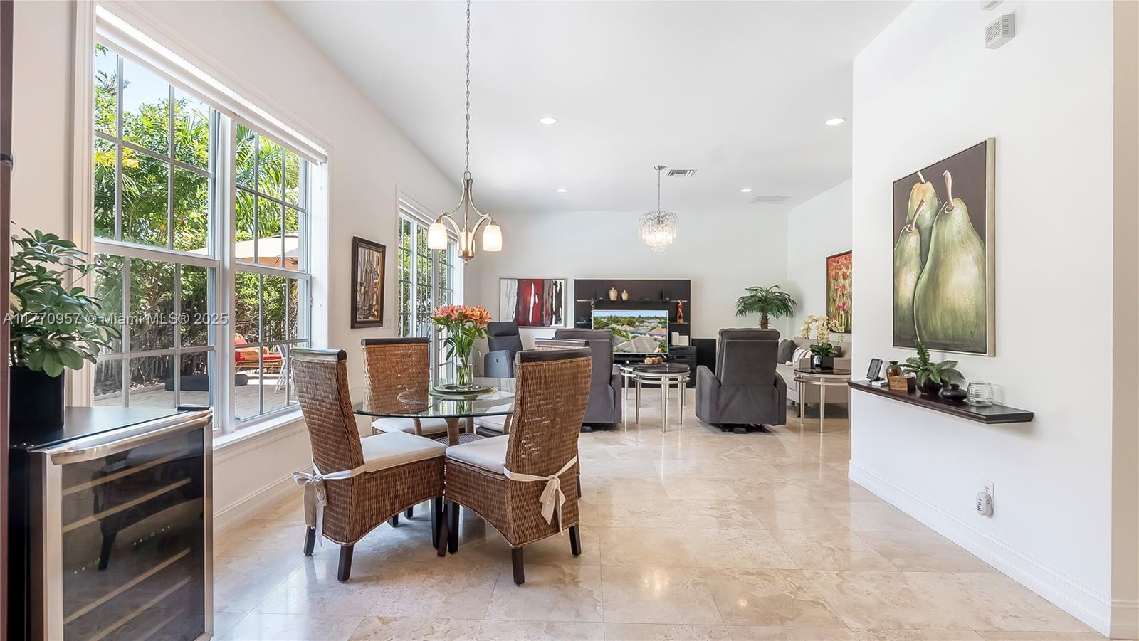RIVER OAKS - Residential
