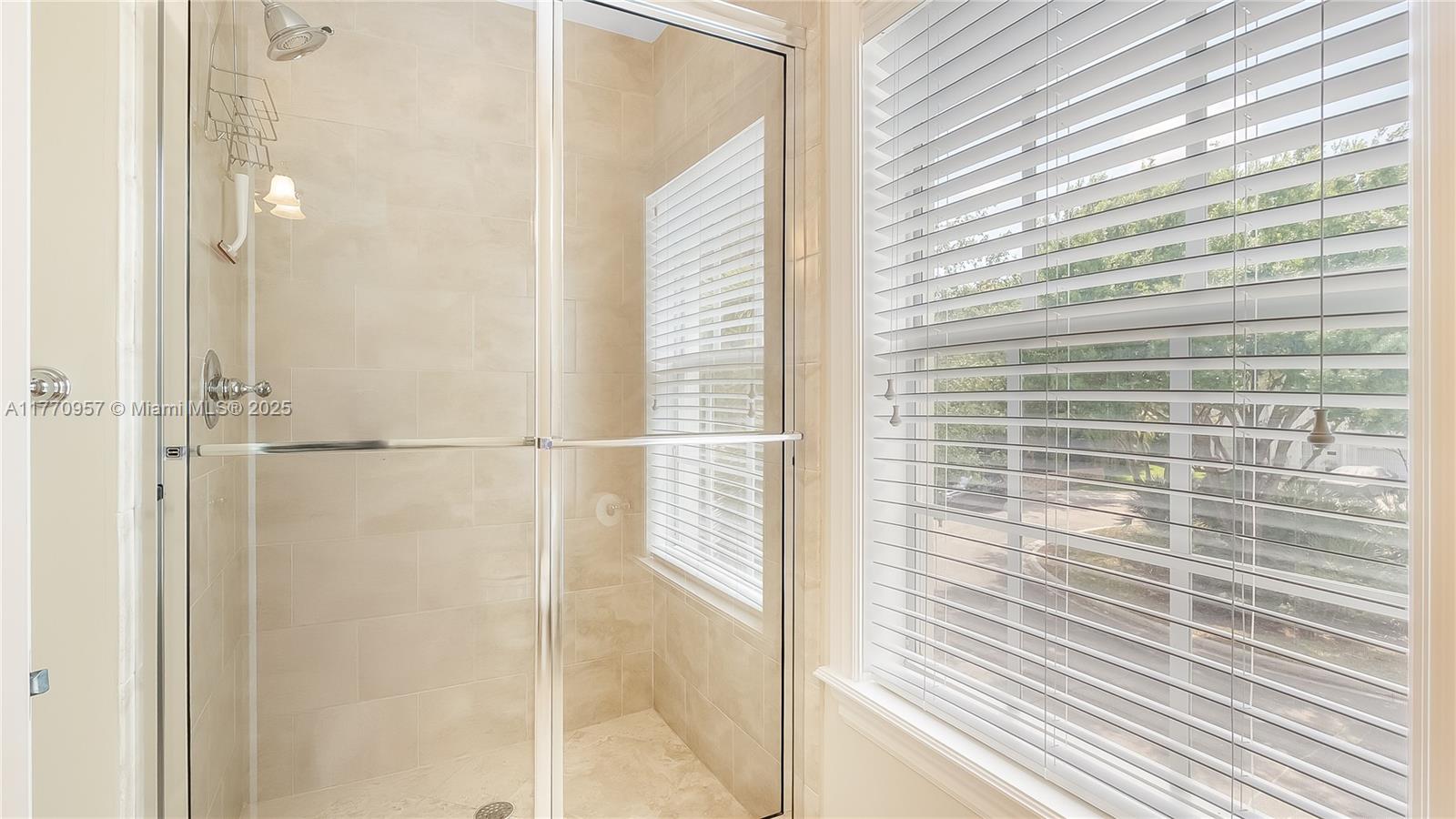 RIVER OAKS - Residential