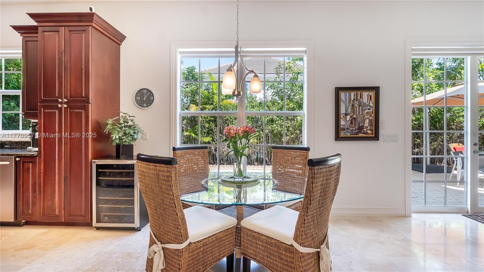 RIVER OAKS - Residential