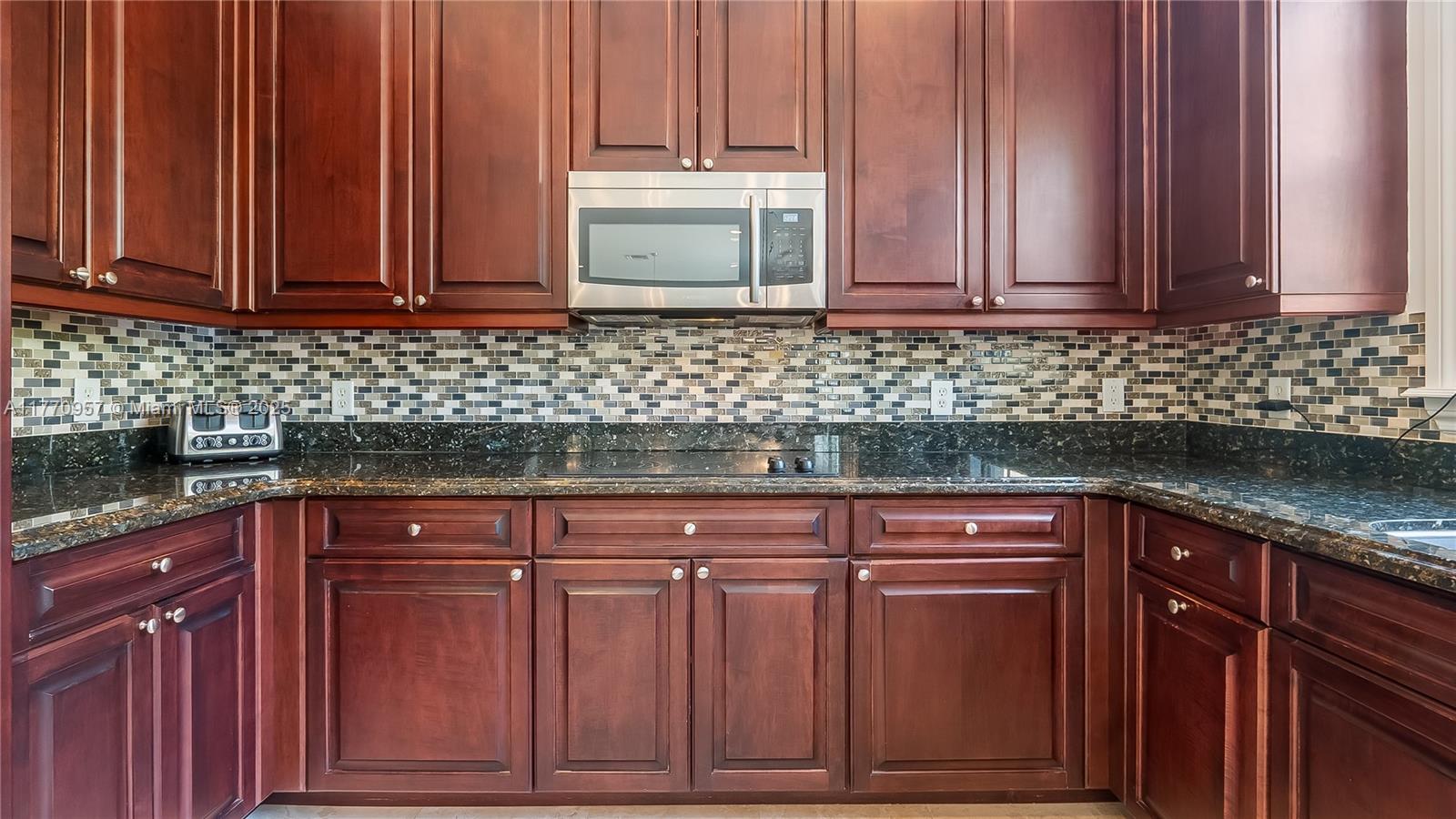 RIVER OAKS - Residential