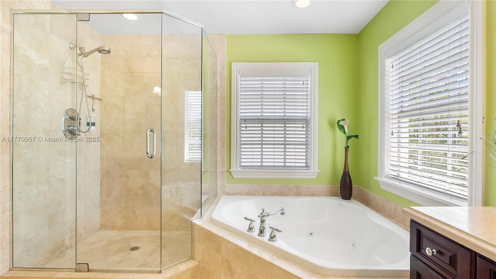 RIVER OAKS - Residential