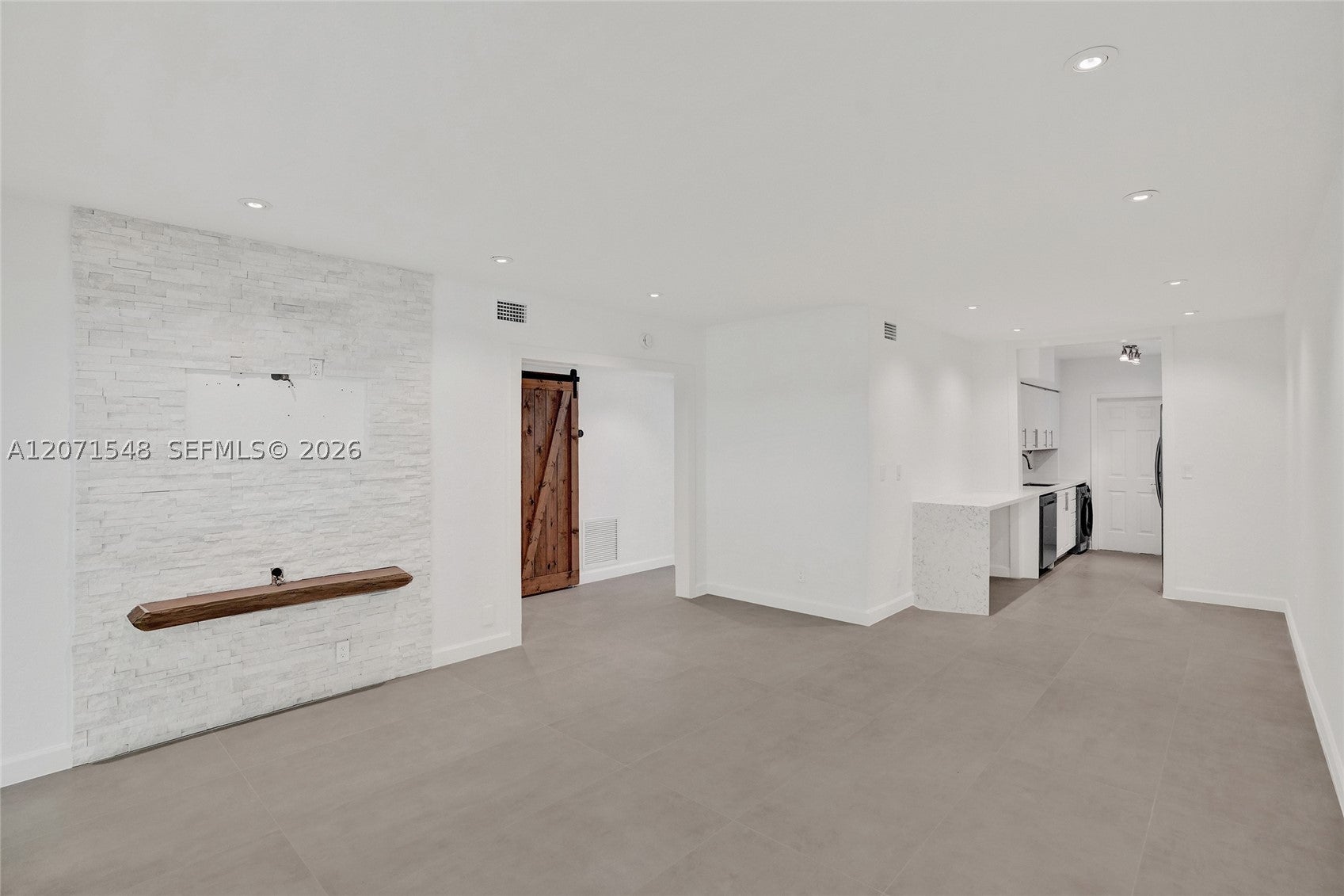 350 S Shore Dr 12