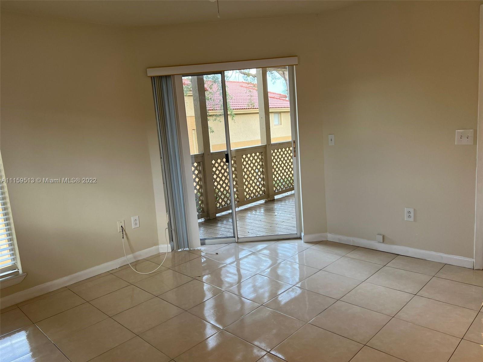 PALM LAKE CONDO - Residential Lease