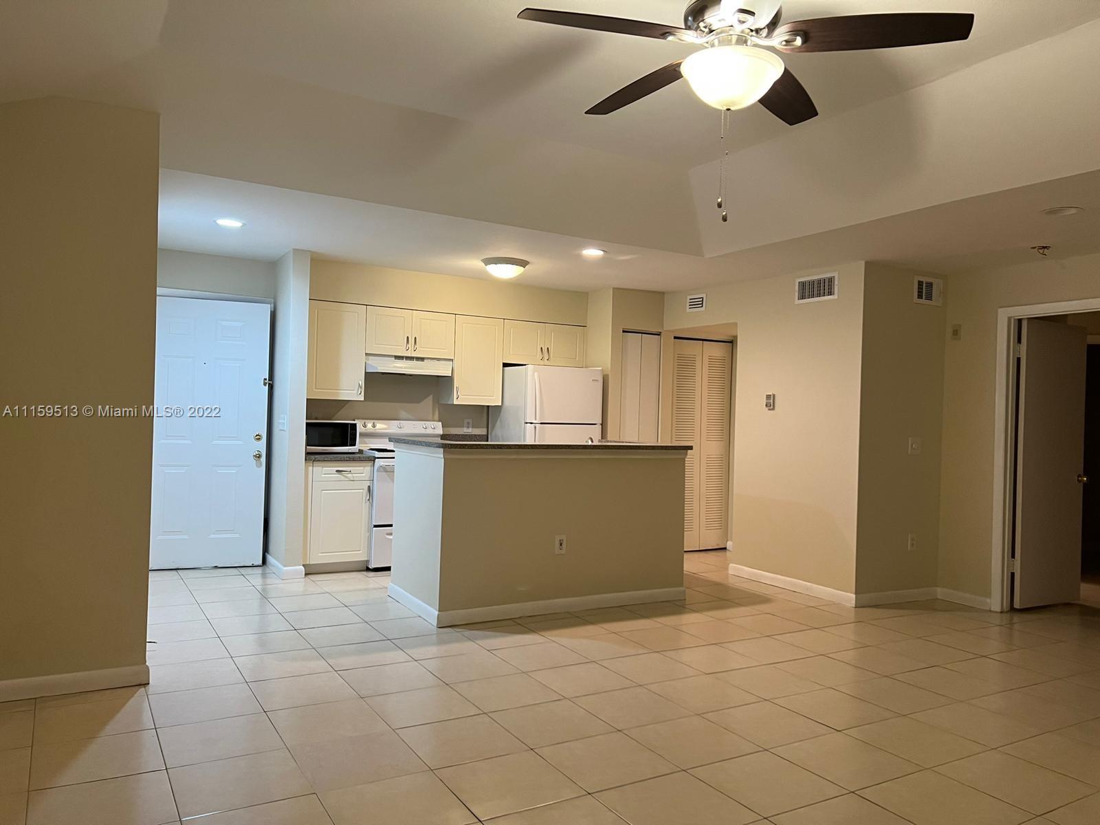 PALM LAKE CONDO - Residential Lease