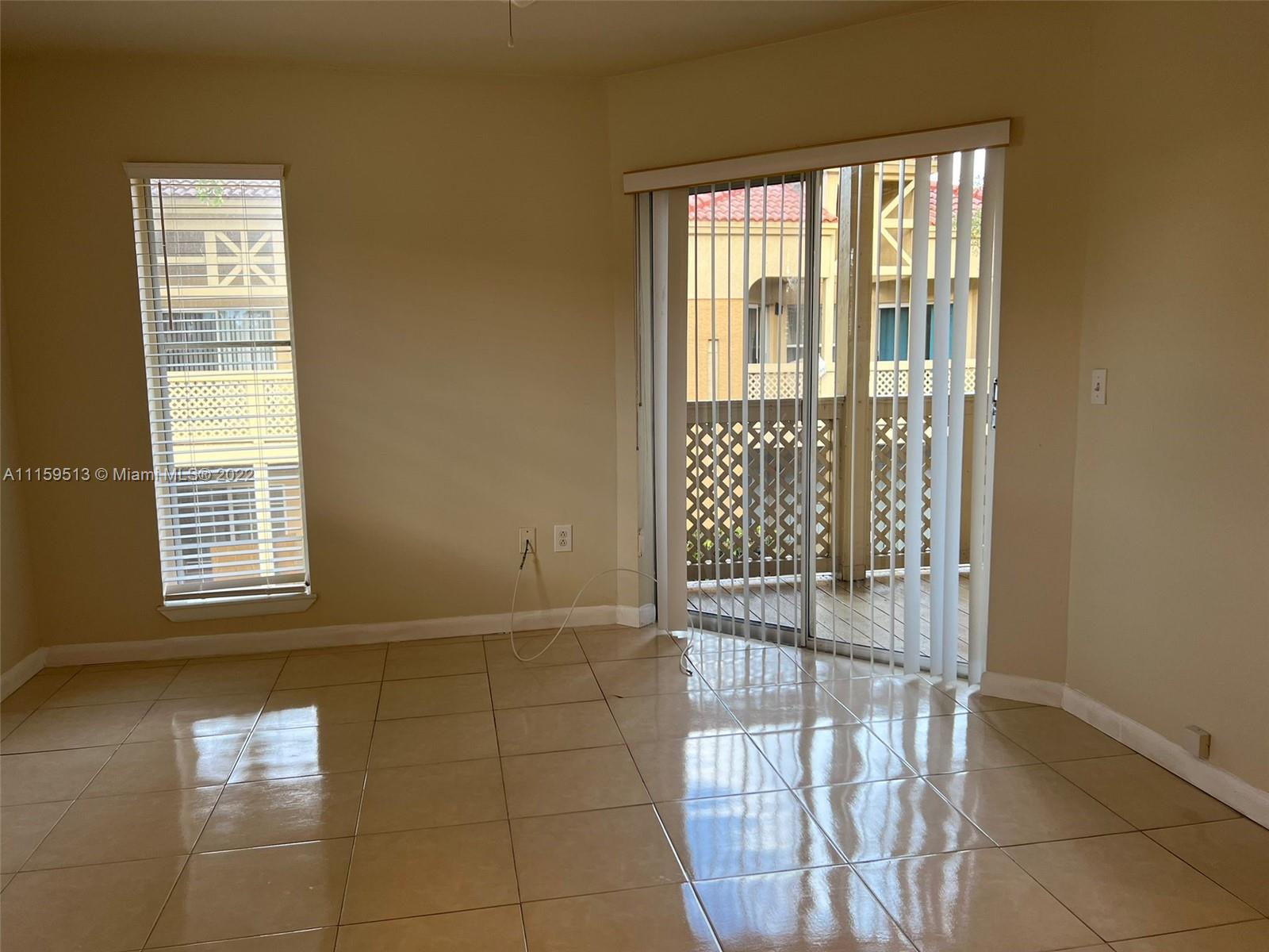 PALM LAKE CONDO - Residential Lease