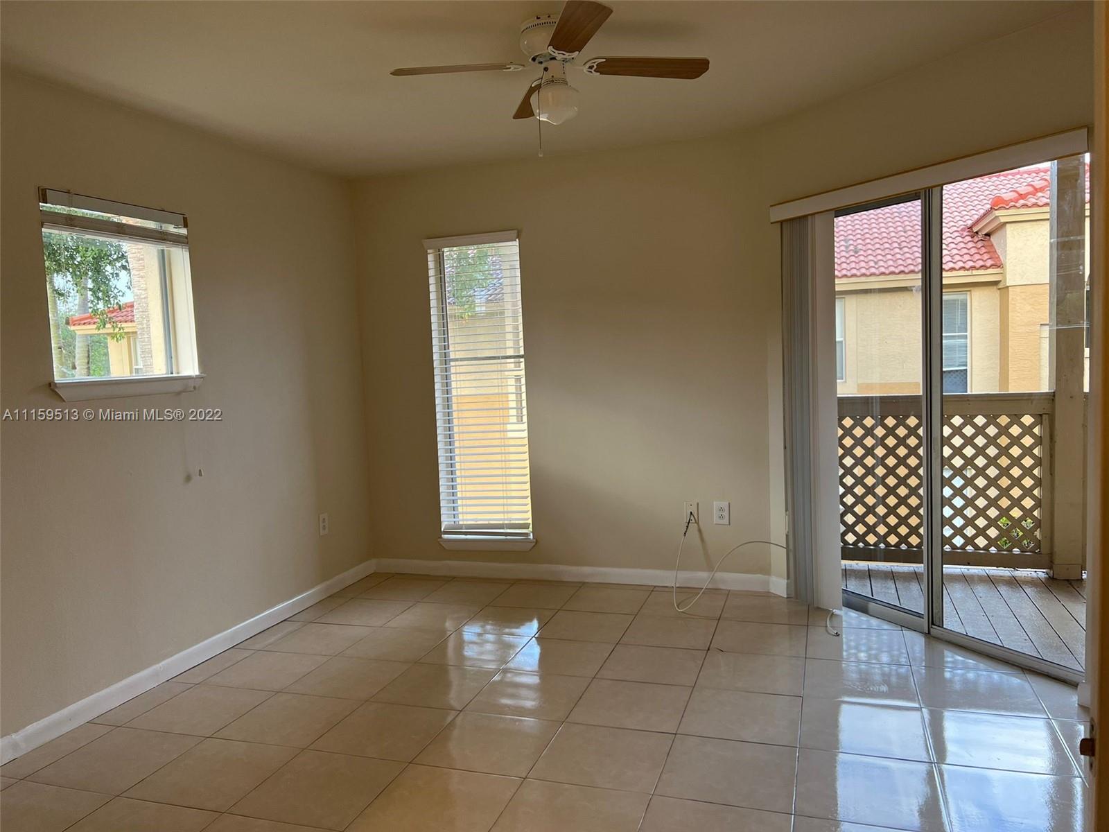 PALM LAKE CONDO - Residential Lease