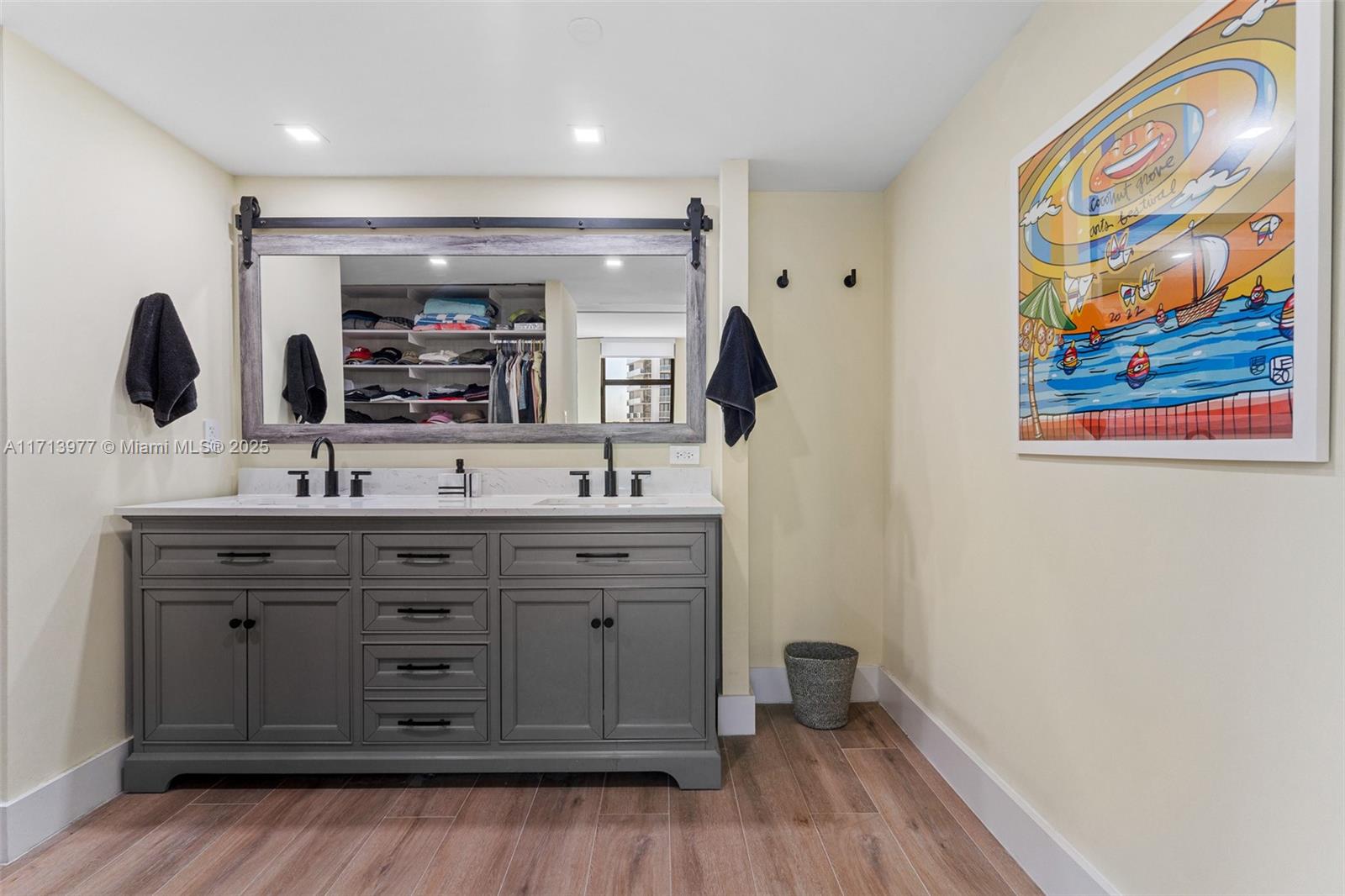 WATERVIEW CONDO - Residential