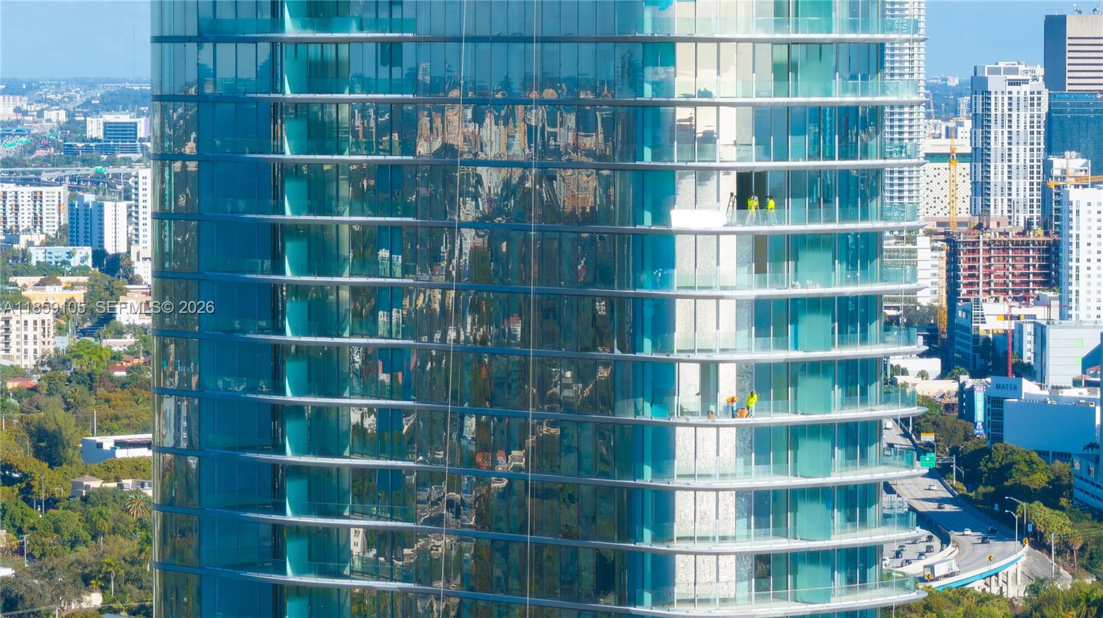 UNA RESIDENCES - Residential