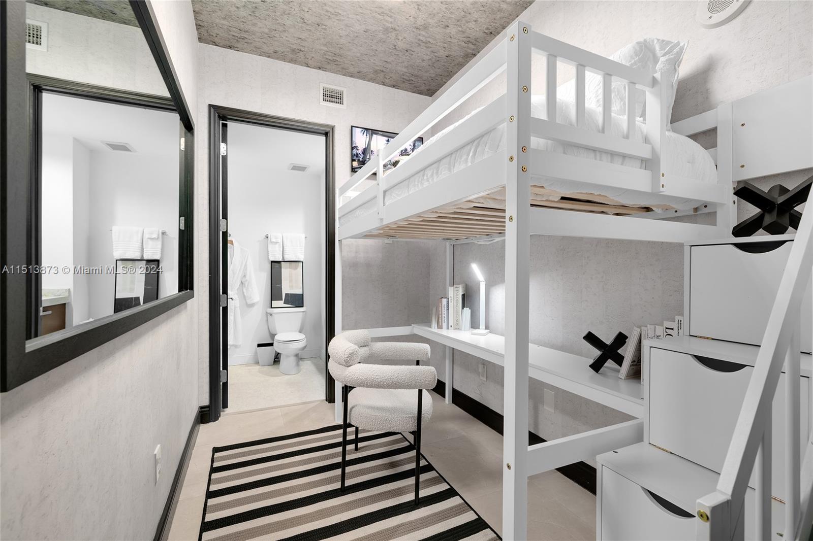 BATH CLUB - Residential