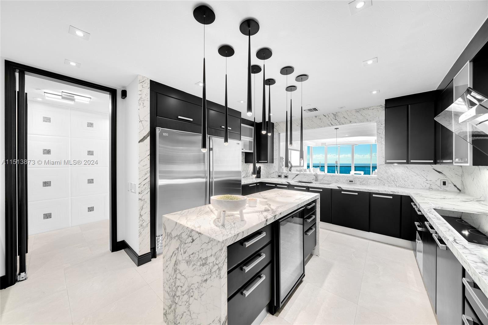 BATH CLUB - Residential