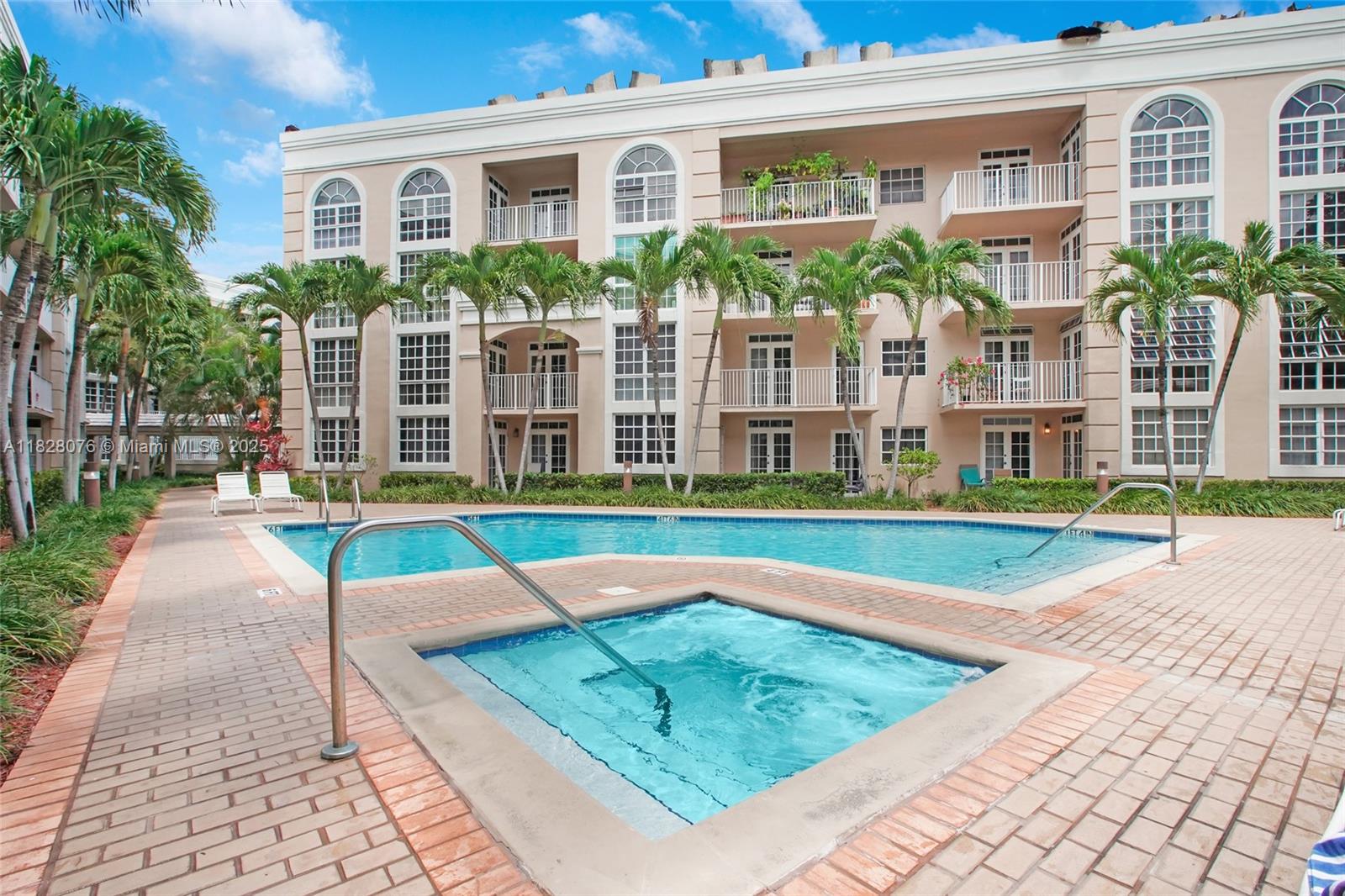 UNIVERSITY INN CONDO - Residential