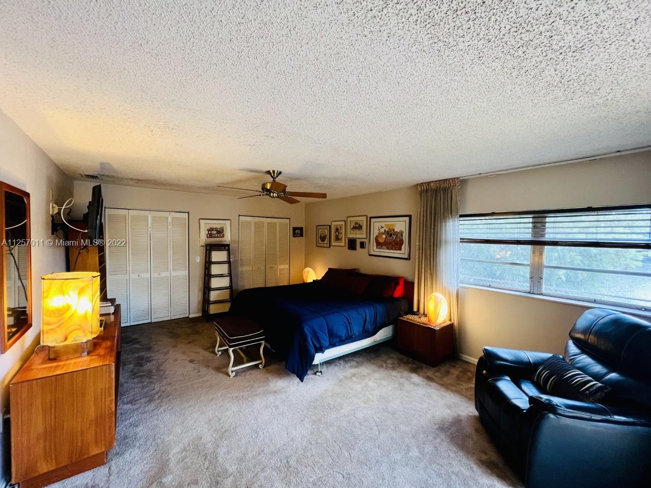 KENDALE LAKES NORTH SEC 4 - Residential