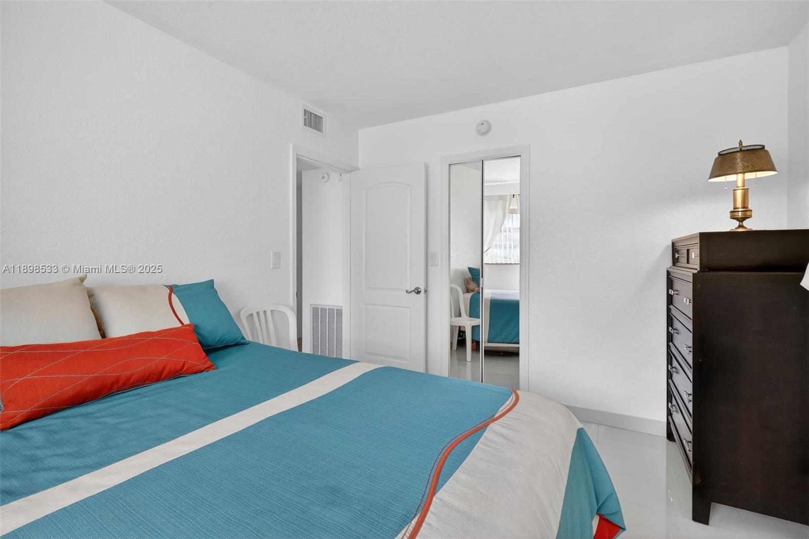 MAR-LEN GARDENS NO 4 CORP - Residential