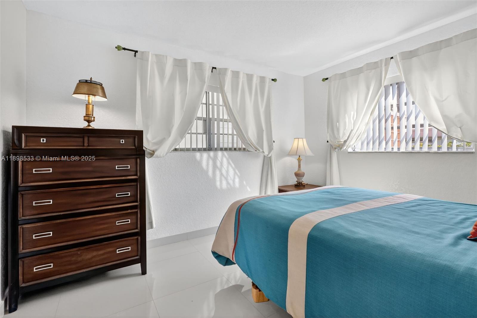 MAR-LEN GARDENS NO 4 CORP - Residential