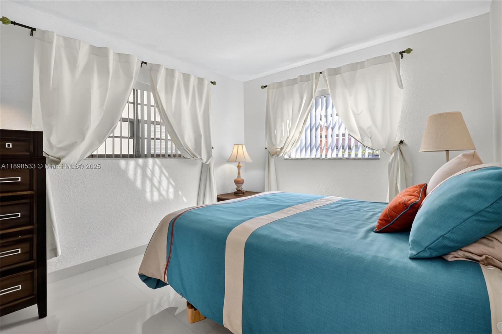 MAR-LEN GARDENS NO 4 CORP - Residential