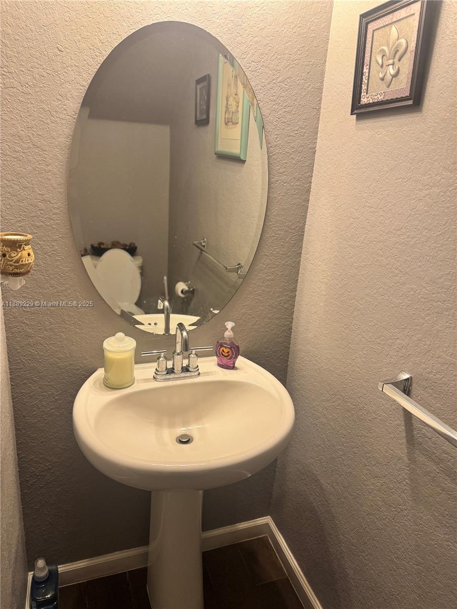 CRICKET CLUB - Residential