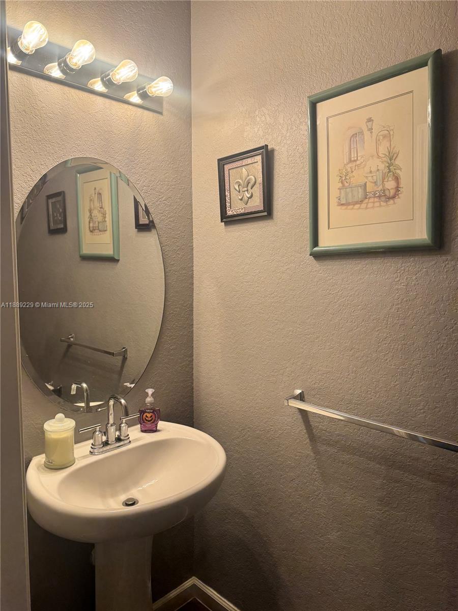 CRICKET CLUB - Residential