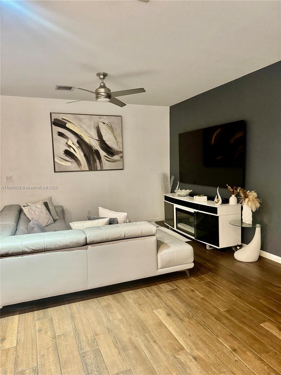 CRICKET CLUB - Residential