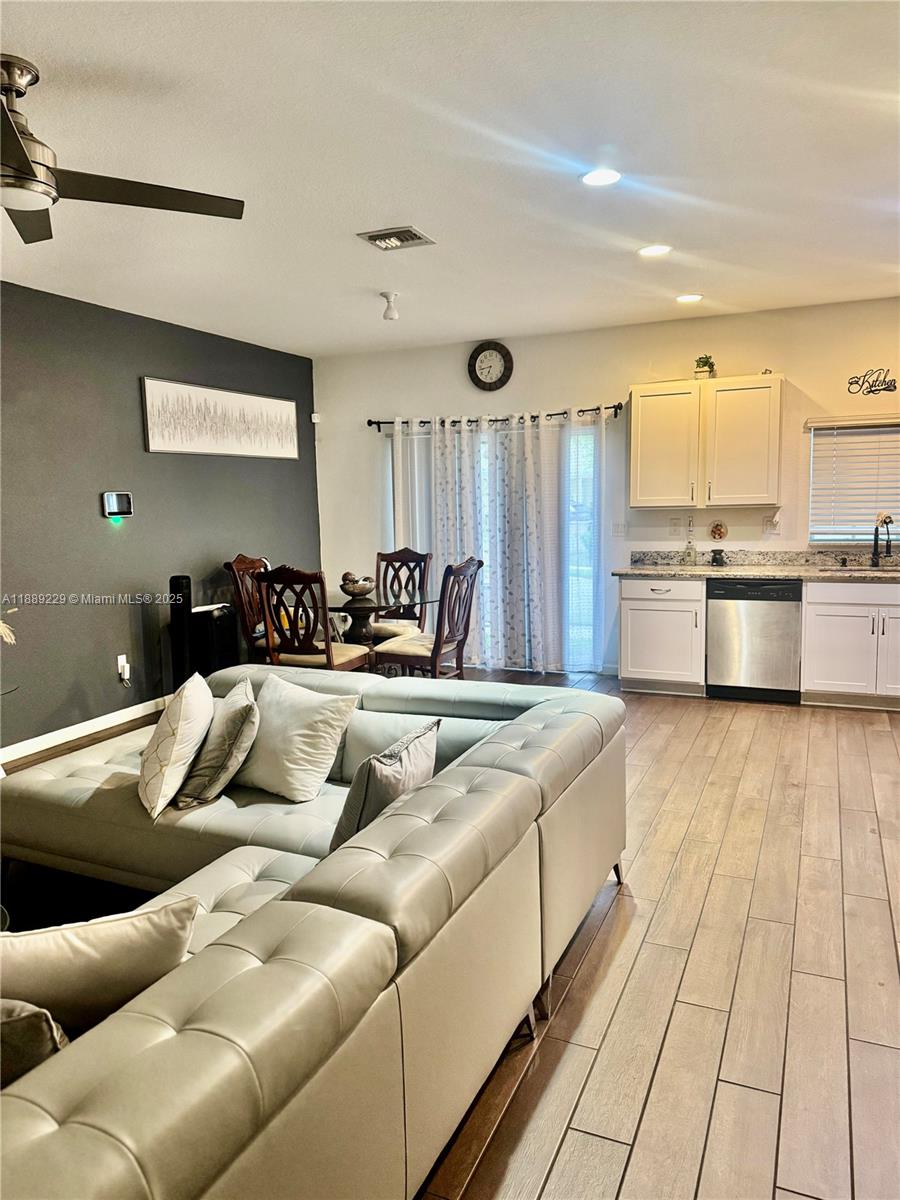 CRICKET CLUB - Residential