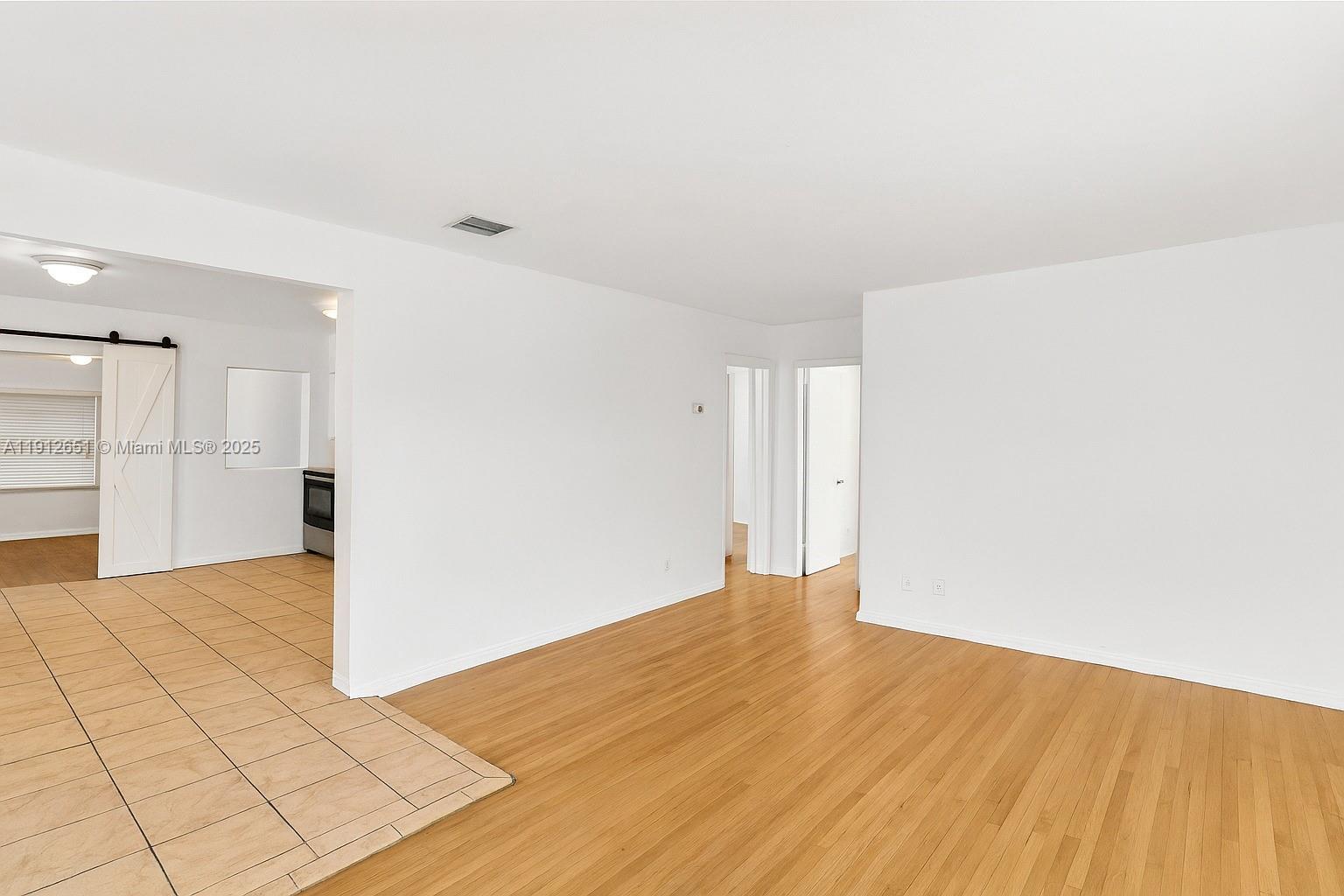 ENGLEWOOD - Residential Lease