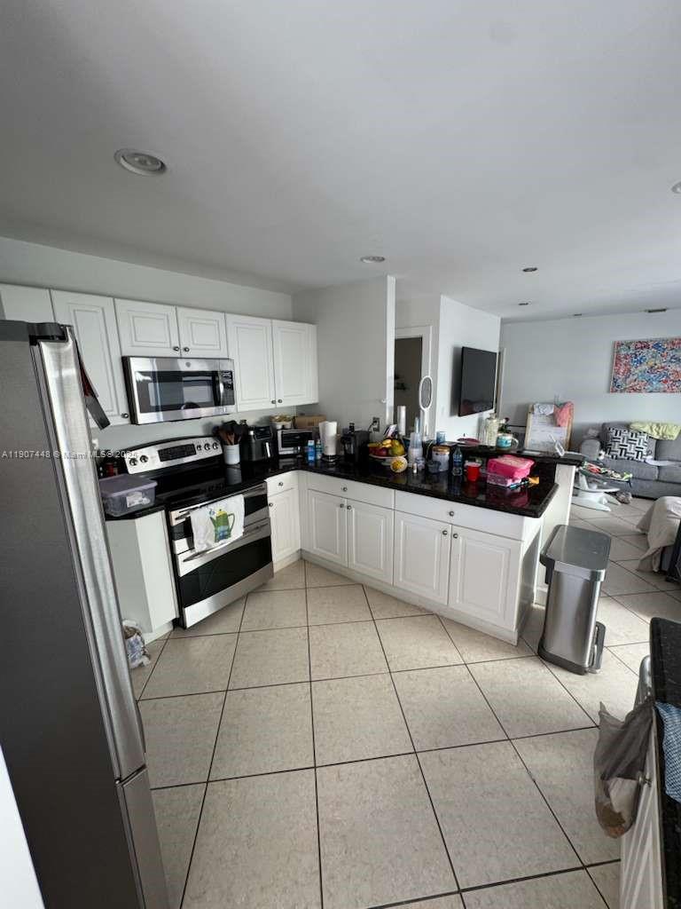 DORAL LANDINGS EAST - Residential