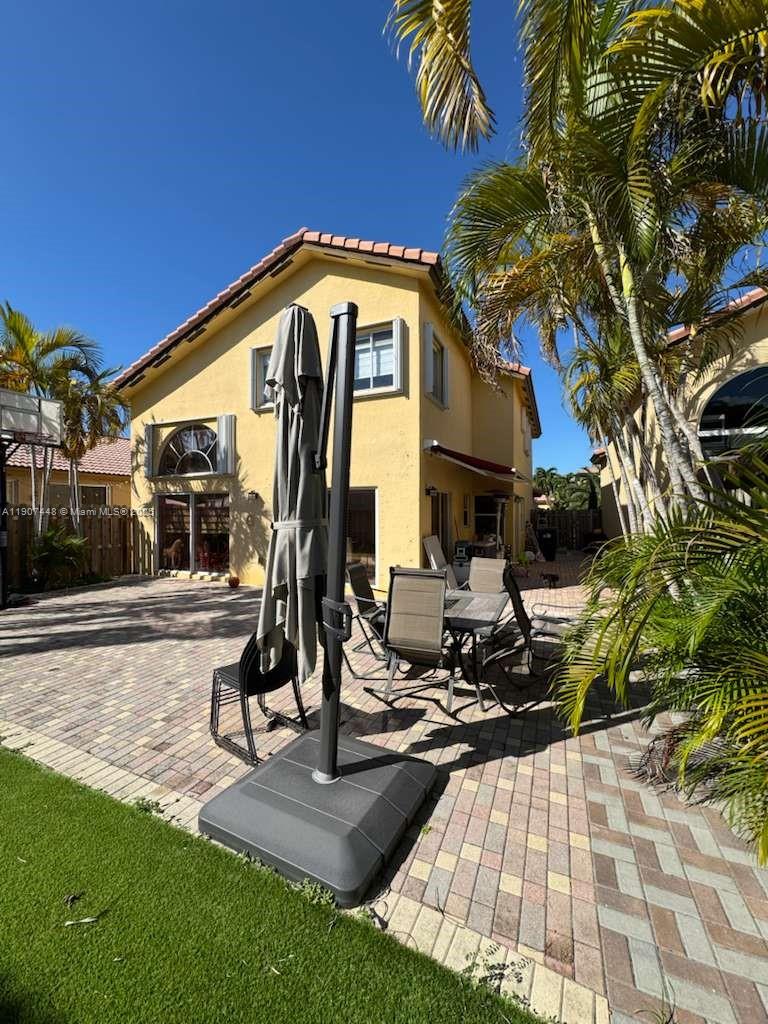 DORAL LANDINGS EAST - Residential