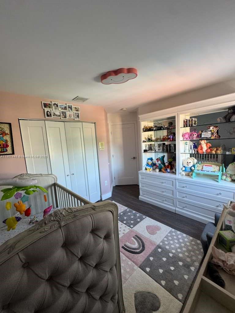 DORAL LANDINGS EAST - Residential