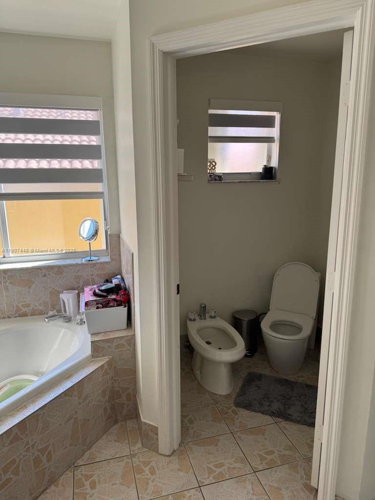 DORAL LANDINGS EAST - Residential