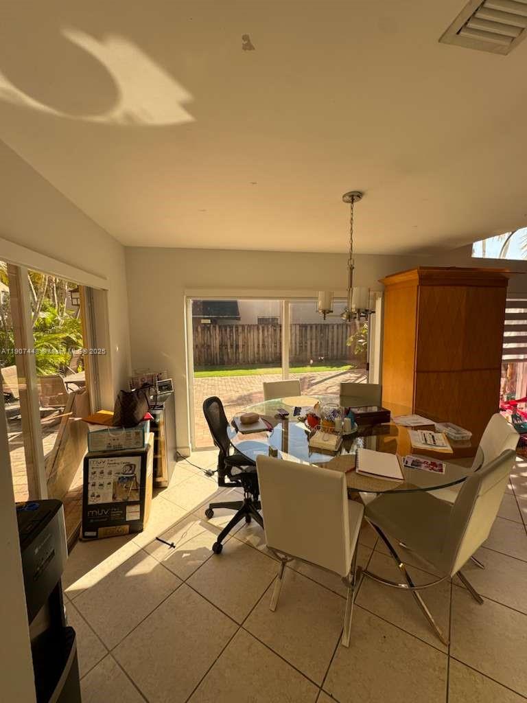 DORAL LANDINGS EAST - Residential