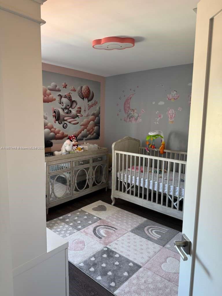 DORAL LANDINGS EAST - Residential