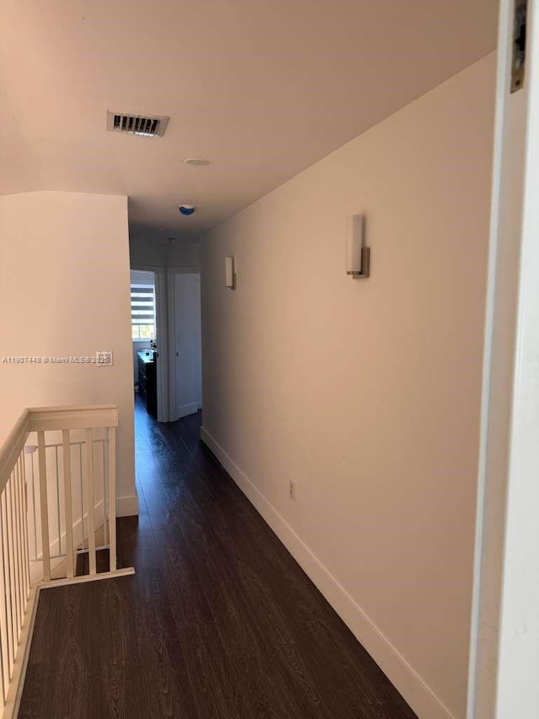 DORAL LANDINGS EAST - Residential